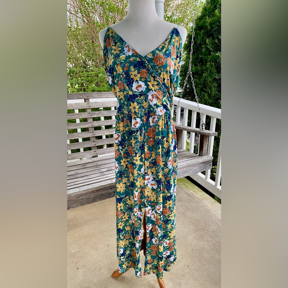 Brand New Floral Jumper with V-Neck | Size 1X